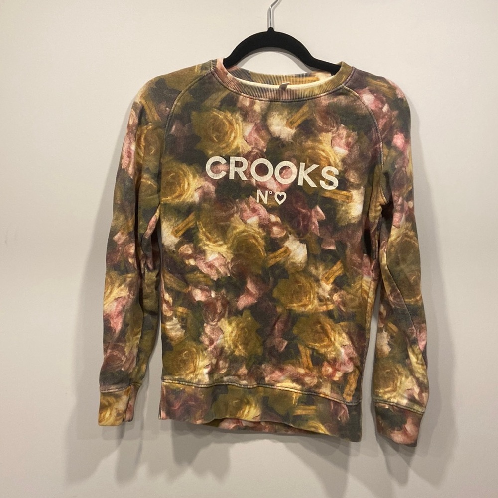 Crooks and castles crewneck